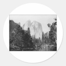 El Capitan ~ Yosemite National Park 1866 Round Stickers