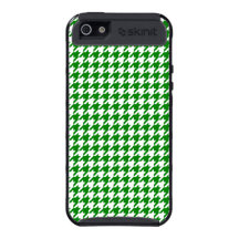 Elegant Green and White Houndstooth Design
