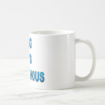 Élevant des intoxiqués anonymes tasse