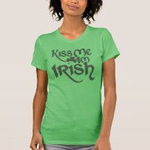 Embrassez-moi l'Irlandais Im T-shirts