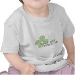 Embrassez-moi que je suis irlandais t-shirt