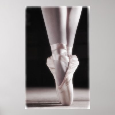 En Pointe Poster by bumlet5