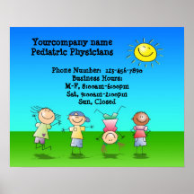 Enfants jouant dehors sur un signe de jour ensolei affiche