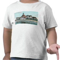 Exterior View of Hotel del Coronado from Pier Tees