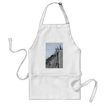 Fences dont give us freedom apron