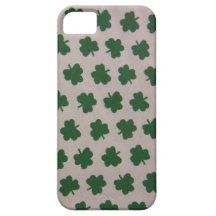 Field of Shamrocks iPhone 5 Covers