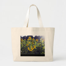 Field Of Sunflowers In Blossom Tote Bags