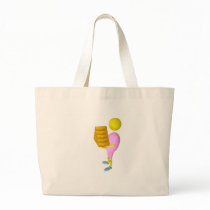 fille qui porte de l'or bags