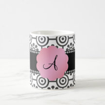 Fleurs noires et blanches de monogramme tasse