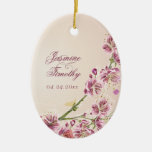 Fleurs pourpres lilas épousant le souvenir de fave ornements