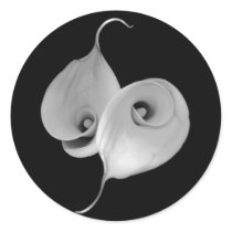 FLORAL BLACK AND WHITE YIN YANG DESIGN ROUND STICKER