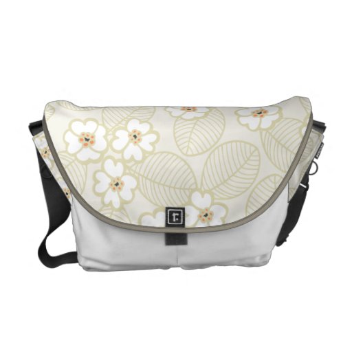 Floral doux et neutre besaces