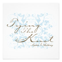 Flourish floral d'Aqua attachant l'invitation de m