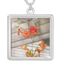 Flower - Trumpet melodies Necklace