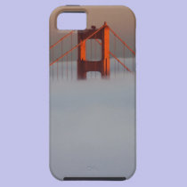 Fog rolls through the San Francisco bay covering 2 casemate cases