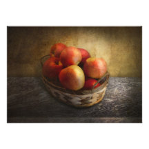 Food - Apples - Apples in a basket Invite