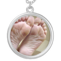 FOOT FETISH NECKLACE