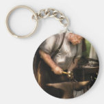 Forgeron - le forgeron porte-clefs