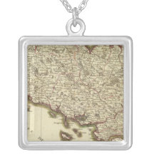 France 8 necklaces
