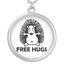 Free hugs personalized necklace