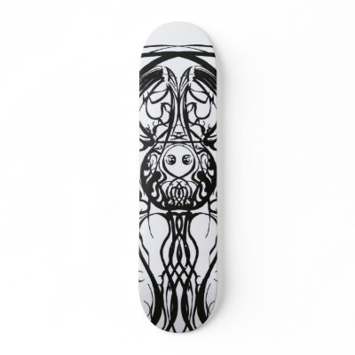 Frenetic twin closeup custom skate board by frenetic_fiend