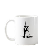 Funny, "Tying the knot" wedding design Mug