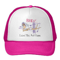 Future Mme Beach Bride chapeaux