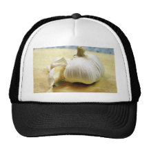 Garlic Cloves Still Life Mesh Hat