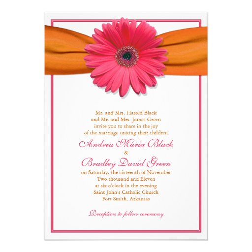 Gerbera rose avec le faire-part de mariage orange 