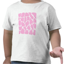 Giraffe Print Pattern in Candy Pink. Tshirt