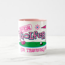 Golfeur de fille dans la formation tasse à café