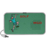 Golfeur drôle célébrant le haut-parleur de griffon