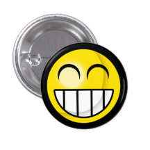 Grand bouton souriant de grimace pin's avec agrafe