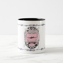 Grand Jete dans la tasse ovale fleurie