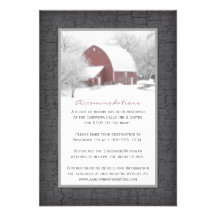 Grange rouge dans la carte de clôture de mariage d invitation