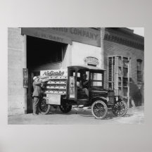 Grape Soda Pop Truck, 1924 Poster