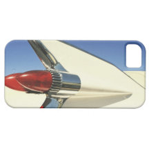 Graphic: Close-up of fin and taillight on