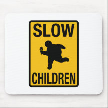 Grosse parodie de plaque de rue d'enfant d'enfants tapis de souris