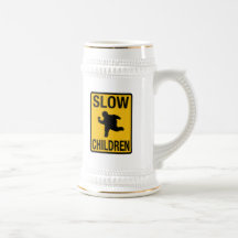 Grosse parodie de plaque de rue d'enfant d'enfants tasse