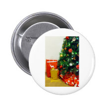 HAPPY HOLIDAYS PINS