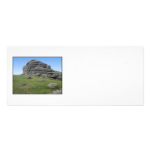 Haytor. Roches en Devon Angleterre. Sur le blanc Invitation