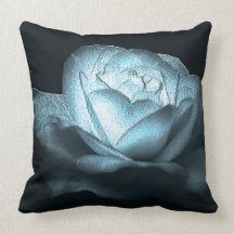 HEART OF ICE - BLUE THROW PILLOWS