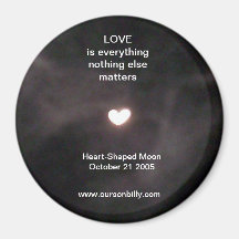 Heart-shaped moon magnet