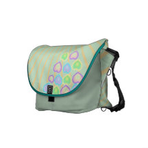 Hearts Messenger Bag