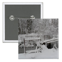 Hek in de sneeuw pinback button