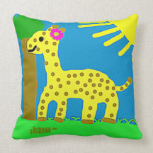 HI54ECO™ Giselle Giraffe Girl Pillow