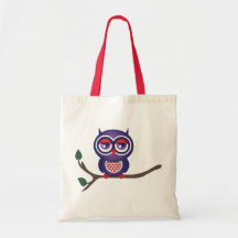 Hibou été perché sur une branche sac