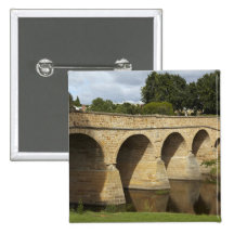 Historic Richmond Bridge (Australia's oldest Button
