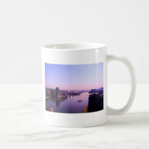 Horizon de funiculaire d'émirats mug