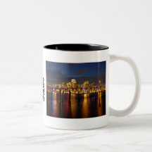 Horizon de Miami la Floride à la tasse de nuit